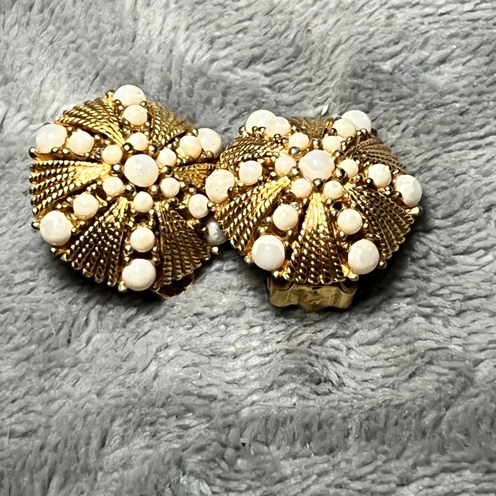 Vintage Ciner Faux Pearl Gold Tone Clip Earrings Textured Floral Statement
